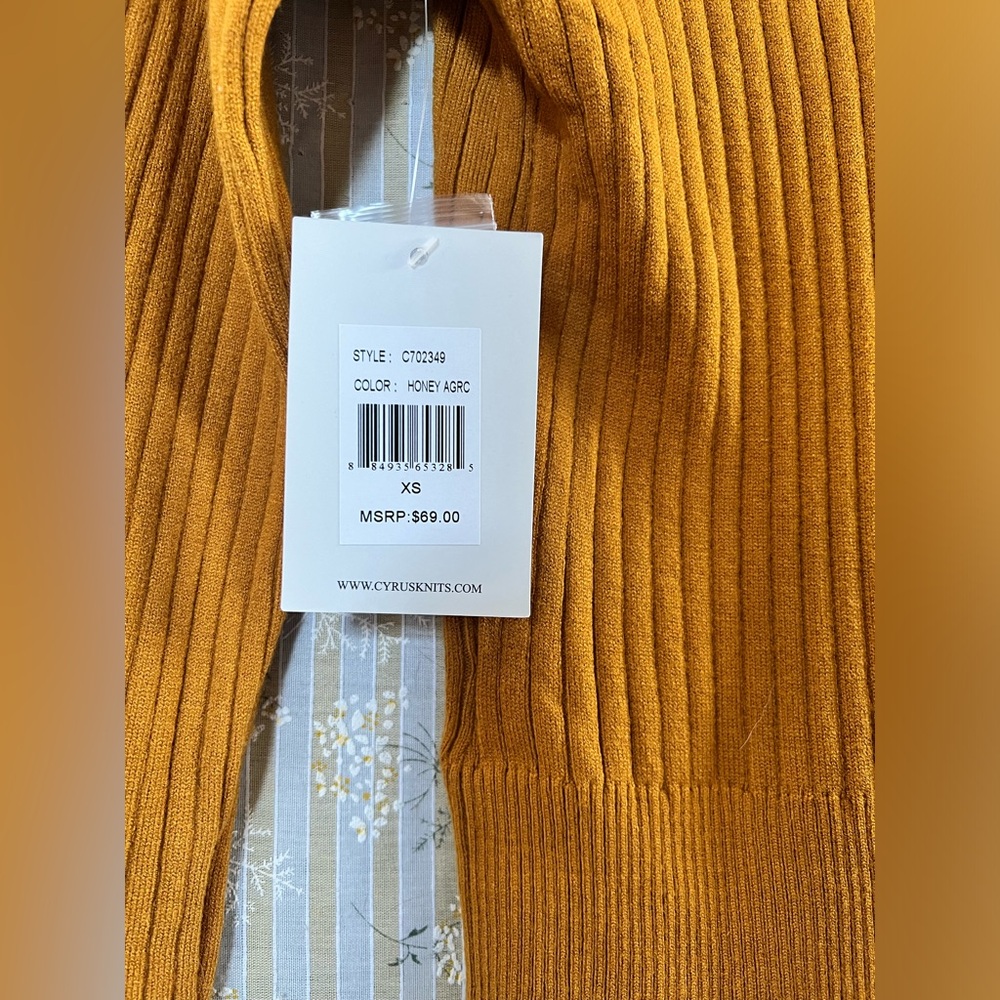 Super cute turtleneck
